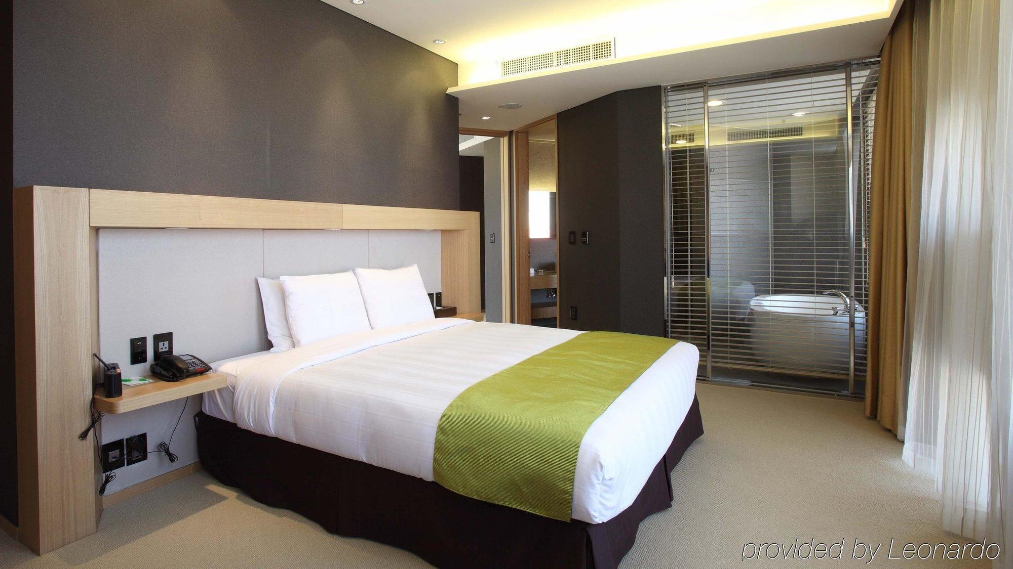 Ramada Plaza By Wyndham Gwangju Hotel Gwangju Metropolitan City Eksteriør billede