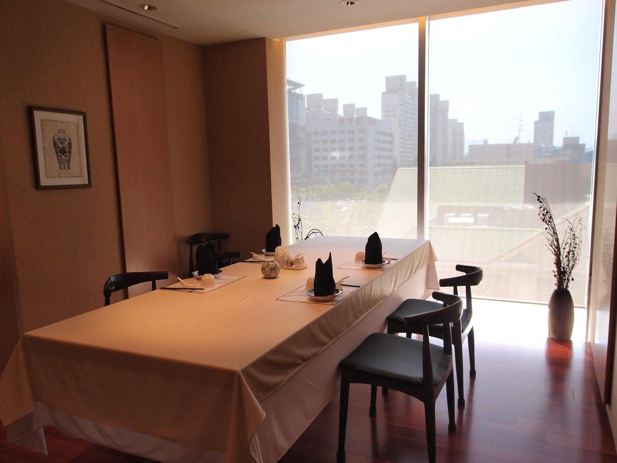 Ramada Plaza By Wyndham Gwangju Hotel Gwangju Metropolitan City Eksteriør billede