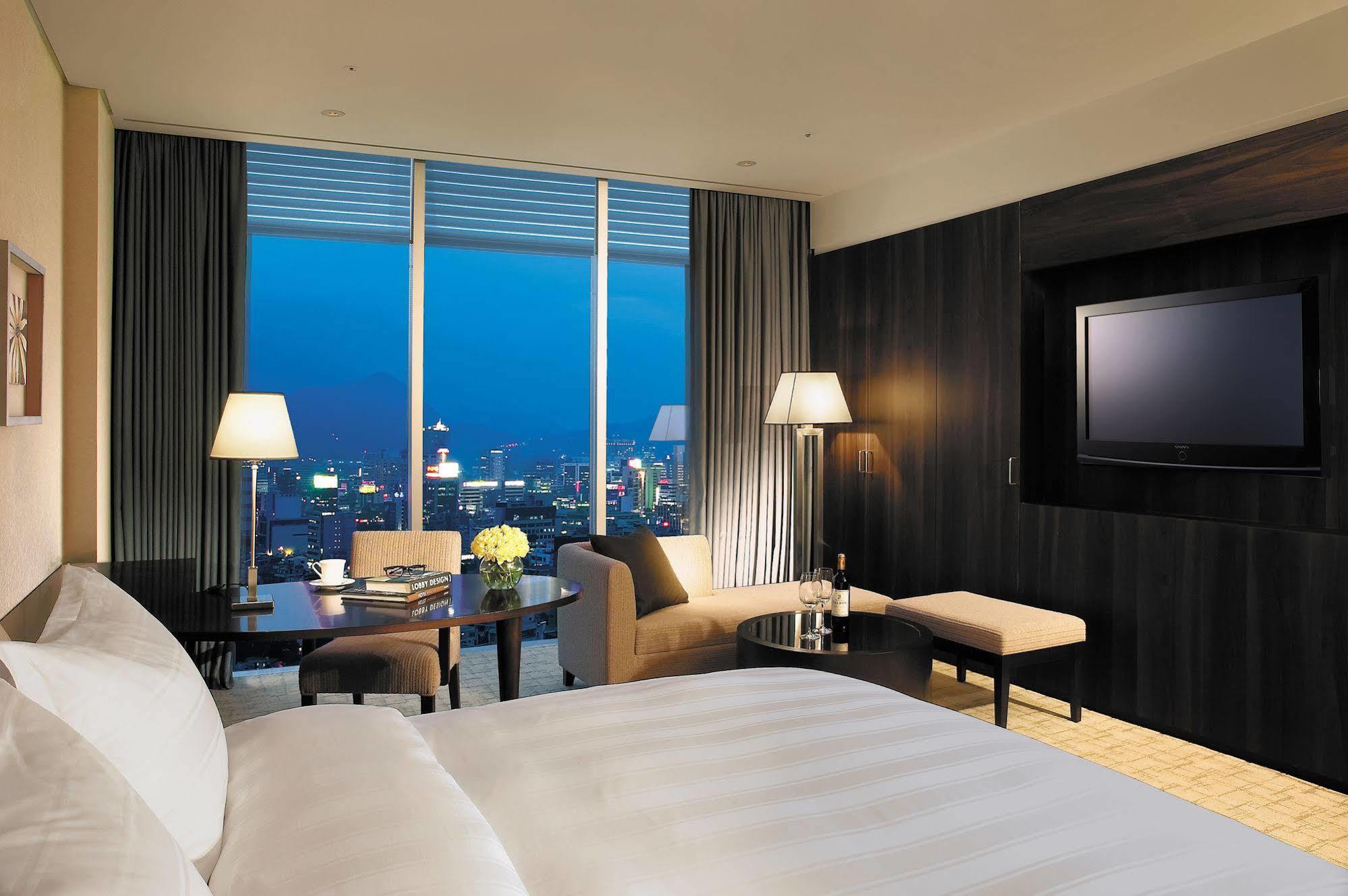 Ramada Plaza By Wyndham Gwangju Hotel Gwangju Metropolitan City Eksteriør billede